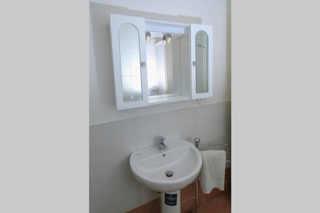 רומא St Peter'S View Apartment מראה חיצוני תמונה